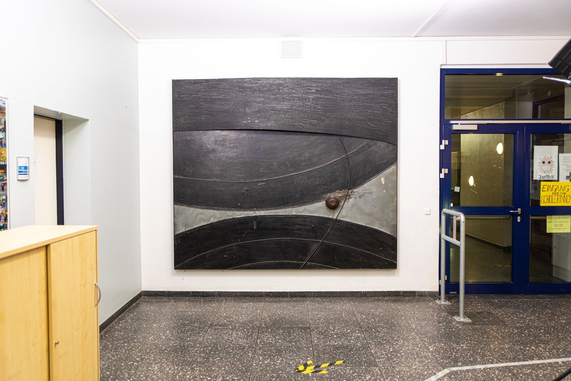 Zerstörtes Kunstwerk L'inizio del tempo