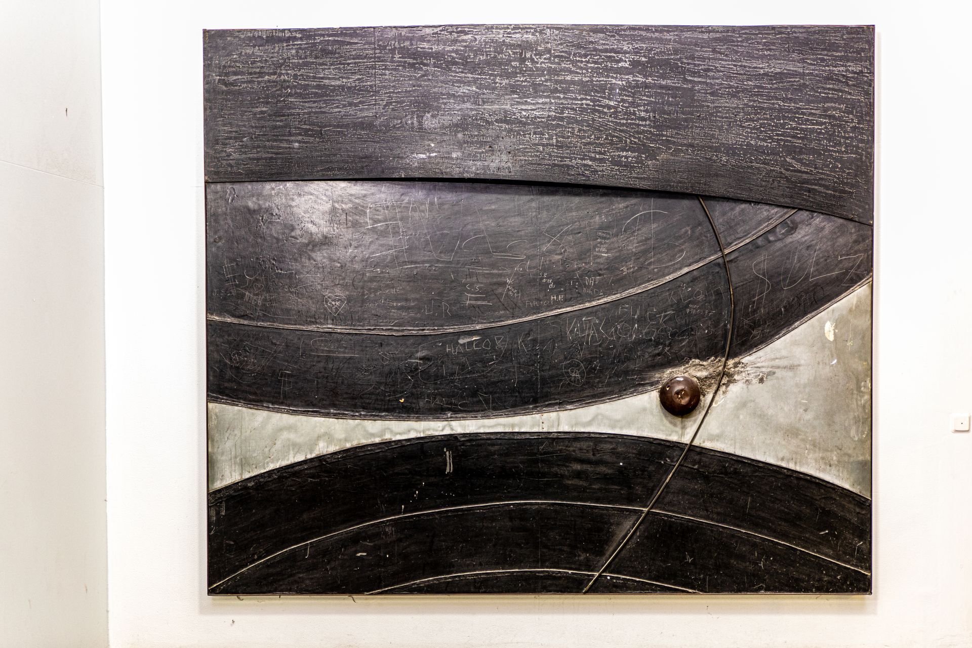 Zerstörtes Kunstwerk L'inizio del tempo