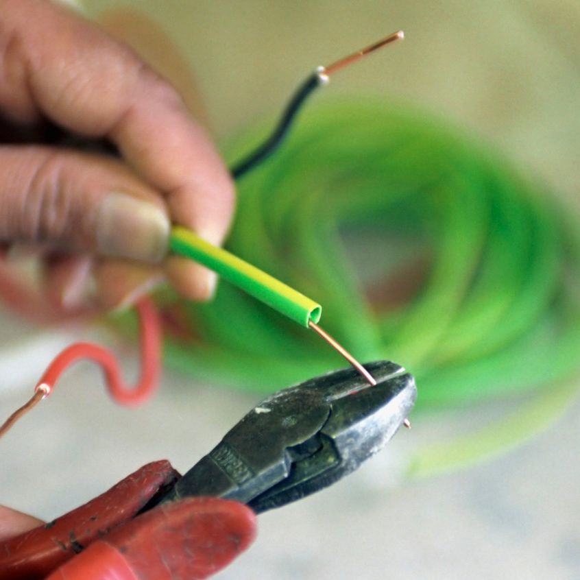 Plombier en chantier IDF – Protection décennale I2A Conseils