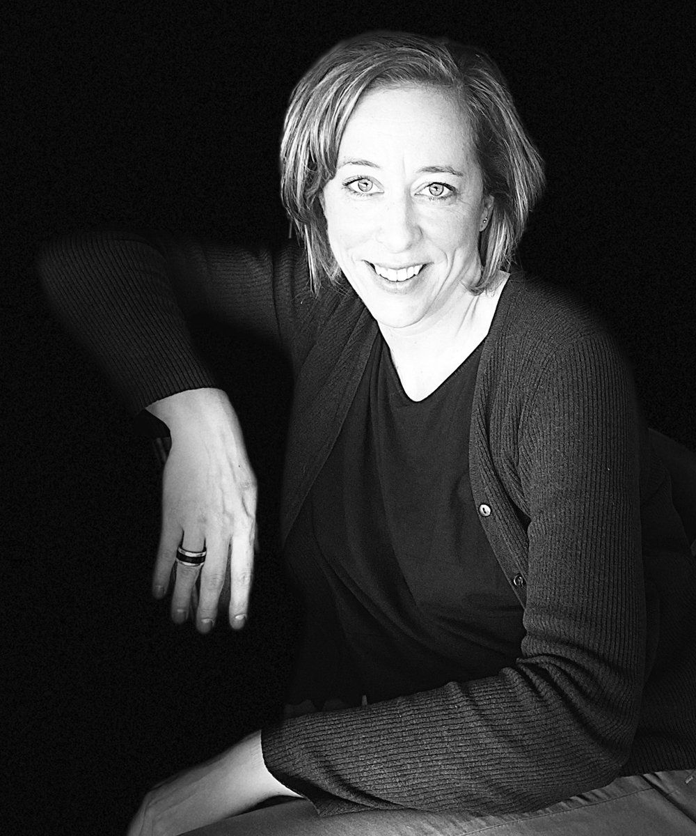 Eileen Goymann, Mediaberatung & Kontakt, Kontakt, Beratung, Text, Grafik, Media, Agenturorganisation, eileen.goymann@dinoderschoen.de