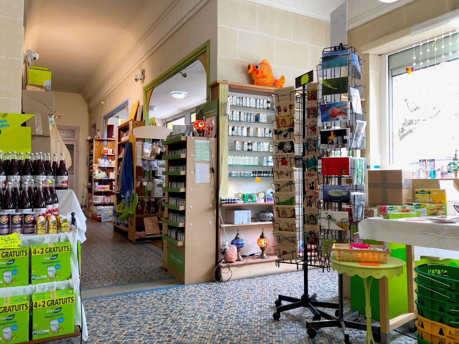 vue droite intérieure de l'entrée