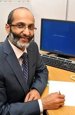 mr.feroz-dinah-knee-ortheopedic-surgeon