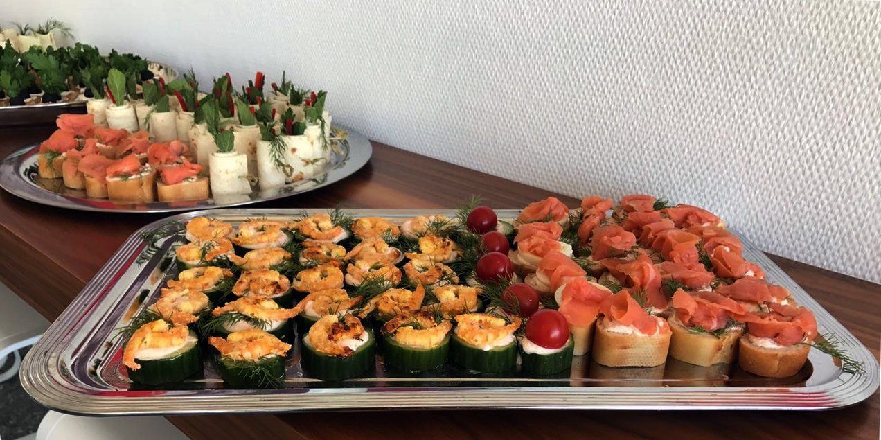 Drausnickstraße in östl. Richtung, an der Kreuzung Markuskirche, Parkplätze vorm Haus Drausnickstraße in östl. Richtung, an der Kreuzung Markuskirche, Parkplätze vorm Haus