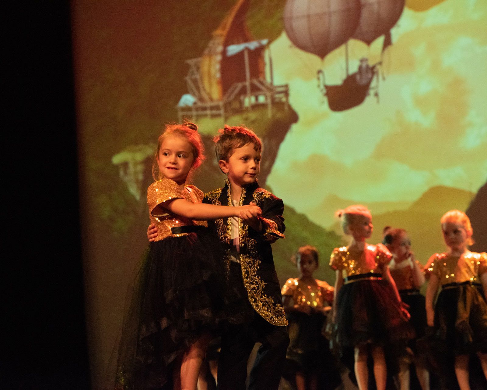 cours eveil initiation danse antibes, danse eveil antibes, cours jazz pour enfants antibes