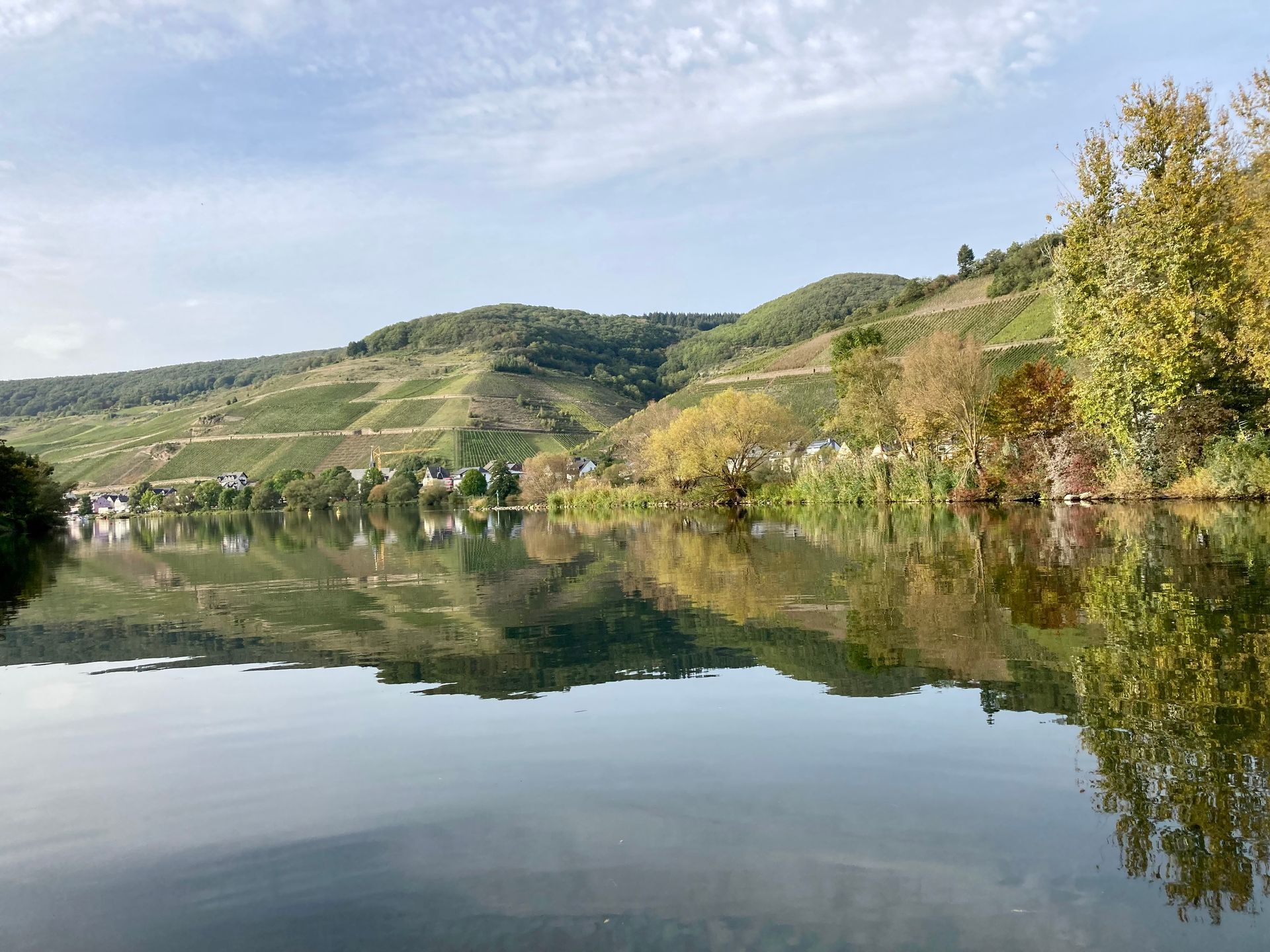 Coaching bei einer Auszeit am Fluss.