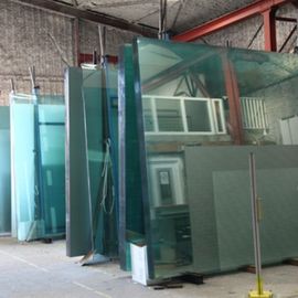 Vitrier sur Toulon au 04.94.85.70.39 Remplacement de tous types de vitrages