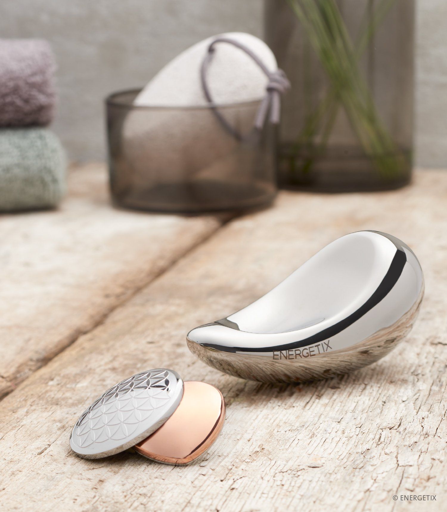 Wellnessaccessoir, Massagetool, Massagestein, Handschmeichler, Massagestein, Pebble, Edelstahl, Kupfer, Schmuck mit Wirkung, Wohlfühlen, Wohlfühlmomente