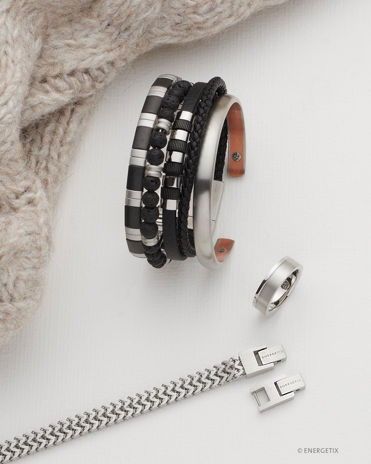 Schmuck für Herren, Magnetschmuck, Kette, Anhänger, Lederband, Lederkette, Armband, Lederarmband, Perlenarmband, Ring, silber, Edelstahl, Clip, Schmuck mit Wirkung, Wohlfühlen, Wohlfühlmomente