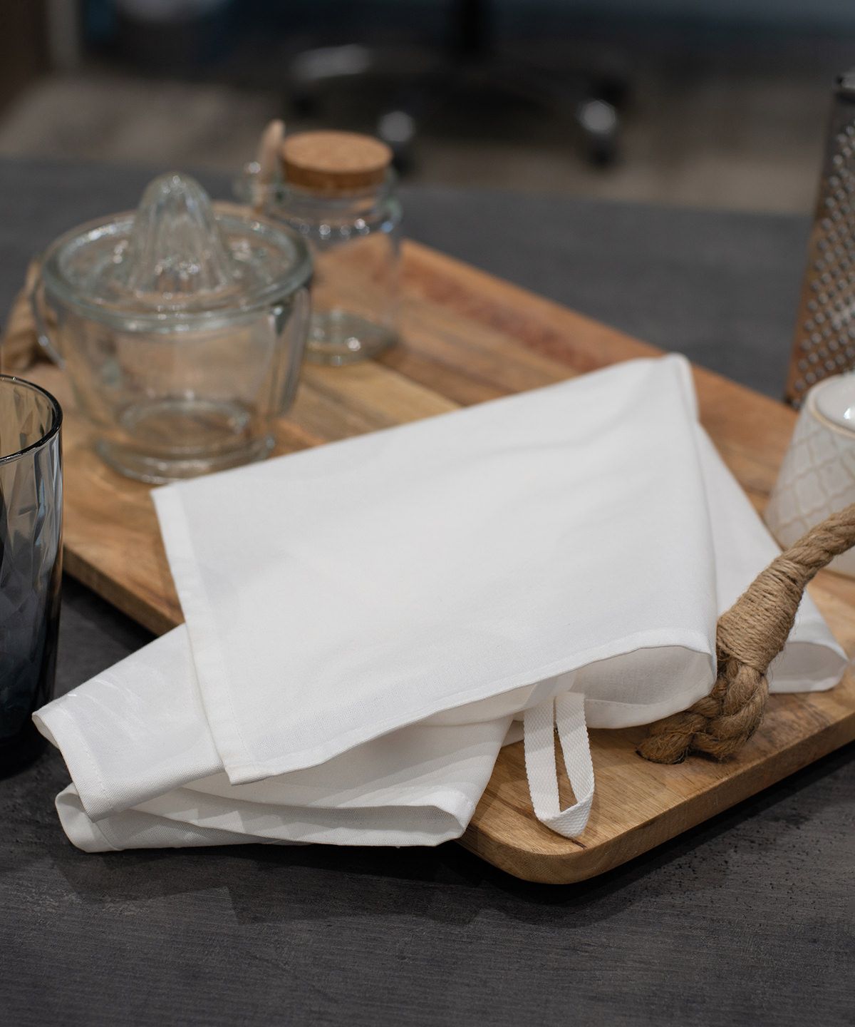 Prodtuktfoto eines weißes Geschirrhandtuchs