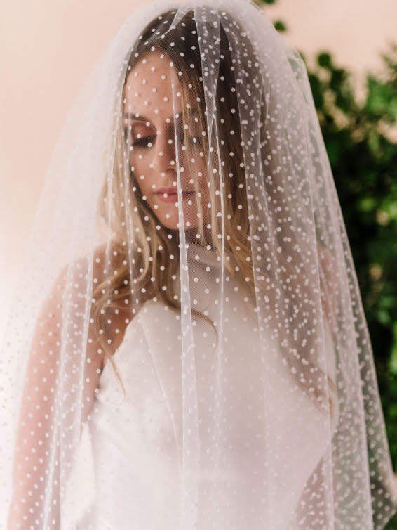 WEDDING VEILS