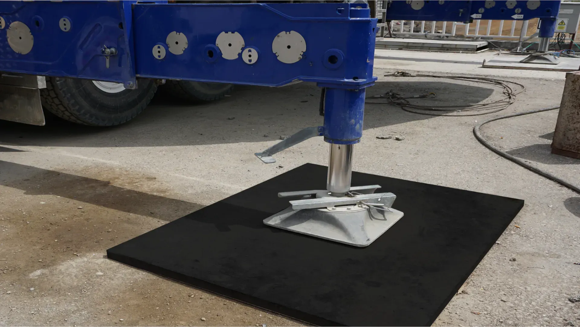 Heavy-Duty Outrigger Pads for Utility & Crane Trucks