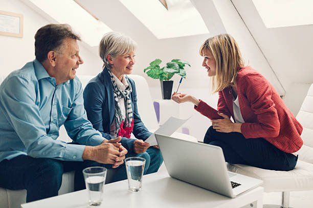 Tramitación, gestión y legalización de los servicios contratados Tramitación, gestión y legalización de los servicios contratados