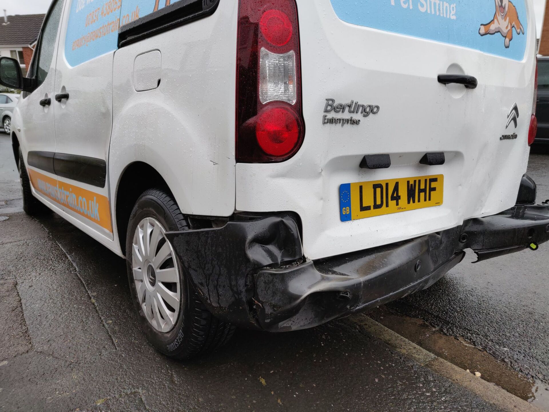 dog walkers van in crash Rugby