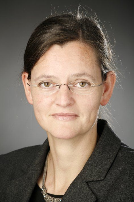 Passbild Ruth Elsholz