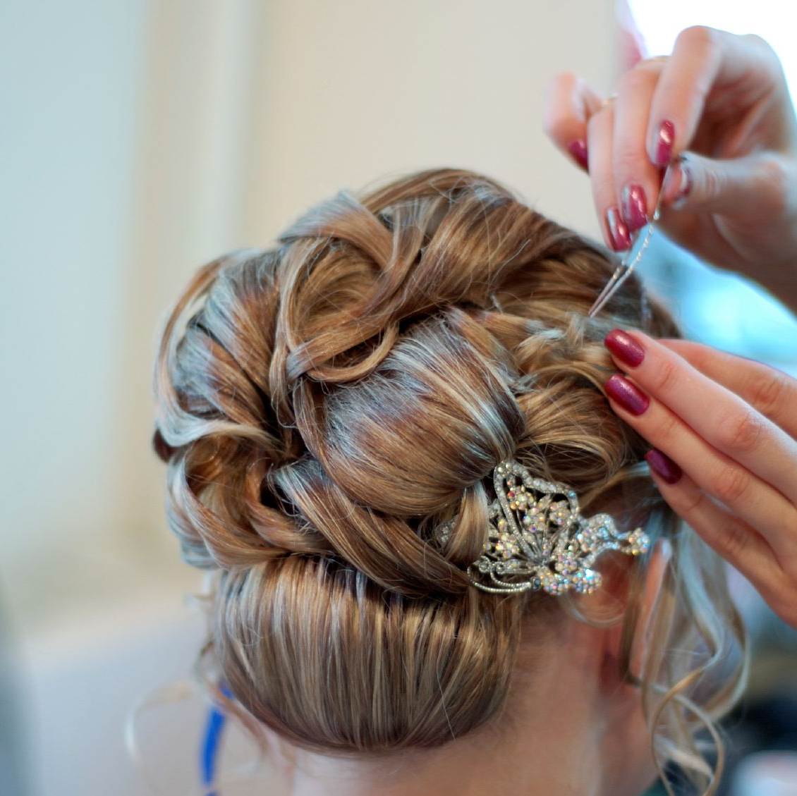 Brautfrisuren Hochzeit Styling