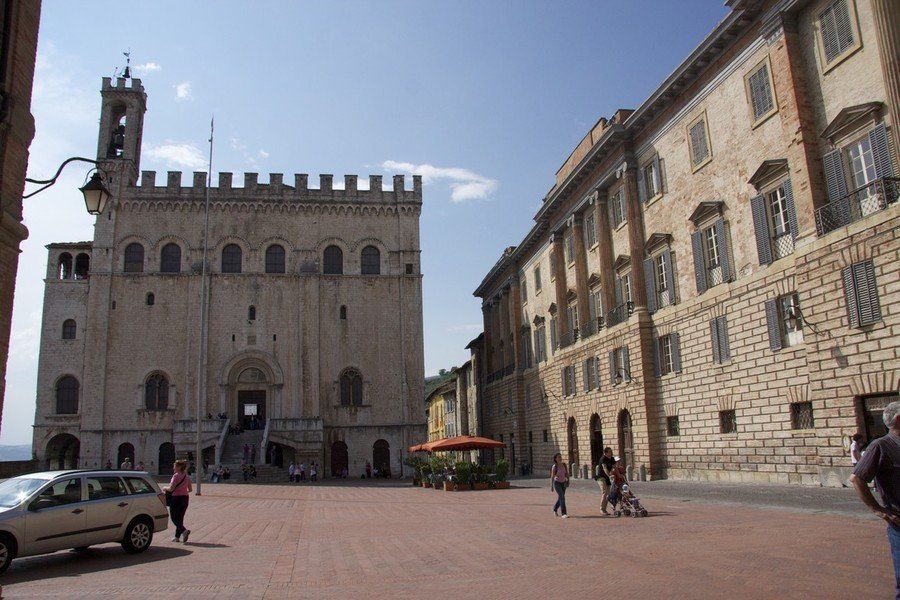 Gubbio, Piazza Grande Agriturismo Il Moro: Gubbio, Piazza Grande
