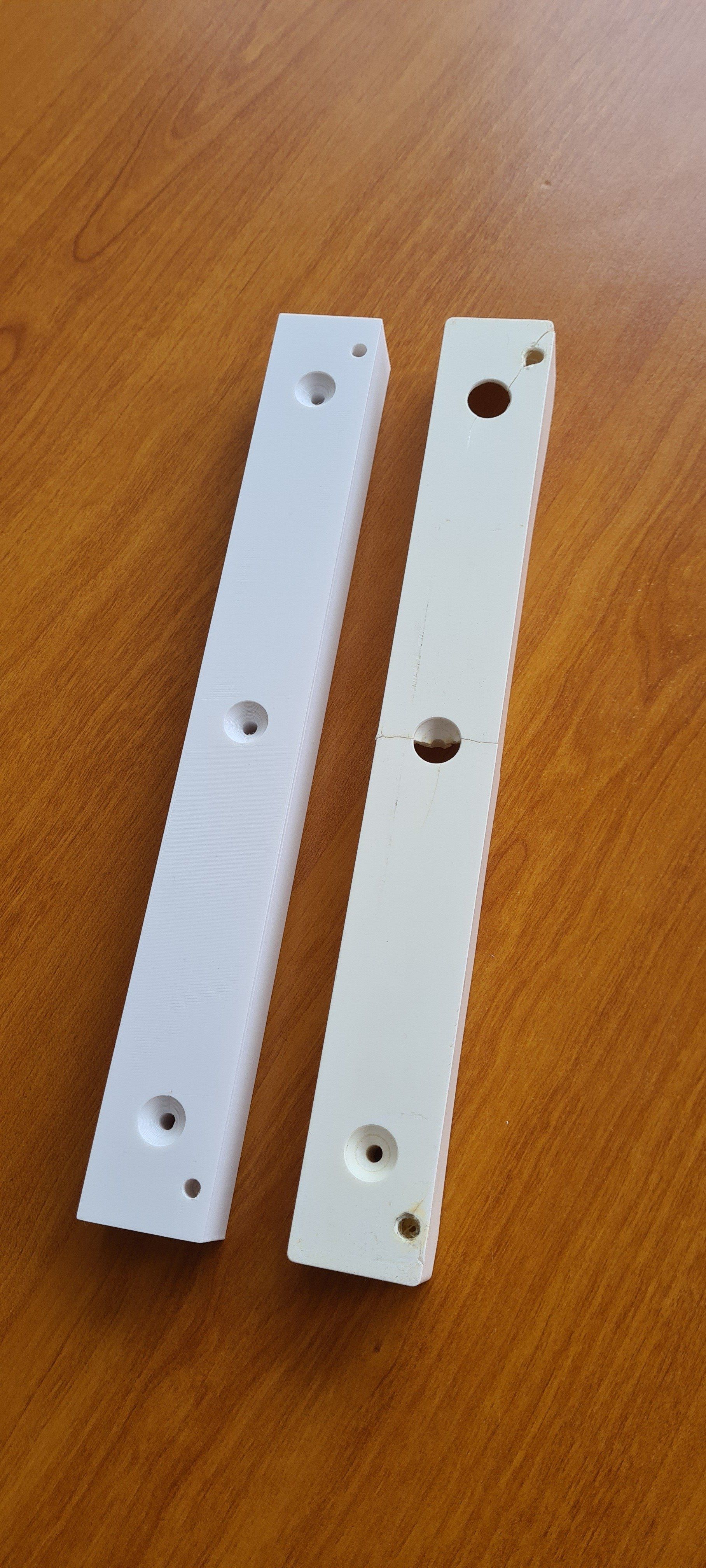 Boitier avec partie supérieure et inférieur imprimé en SLA