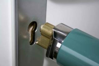 Bombillo forzado con extractor de venta en internet. Bombillo forzado con extractor de venta en internet.