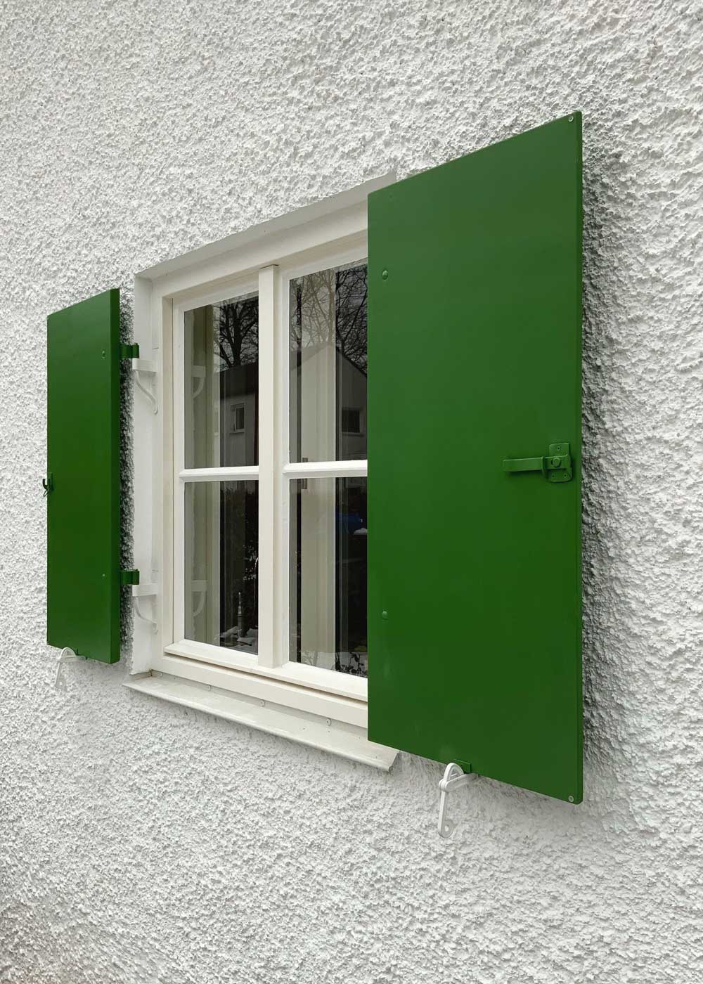 Fenster nach Sanierung im Denkmalschutz, München