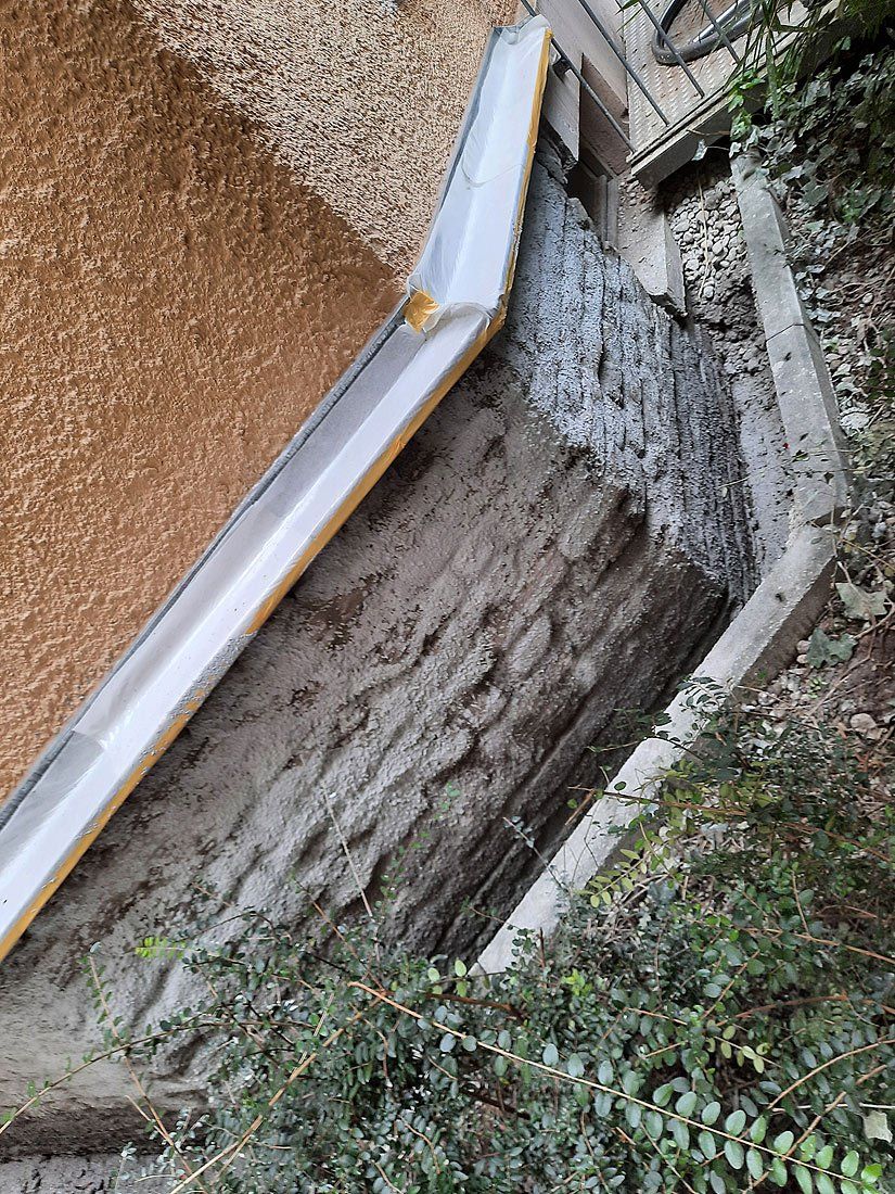 Schadhafter Gebäudesockel, Sockelabdichtung