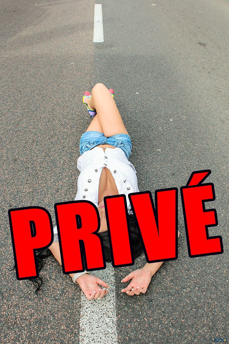 Shooting de Clélia Strip-teaseuse corse qui vit à Roanne