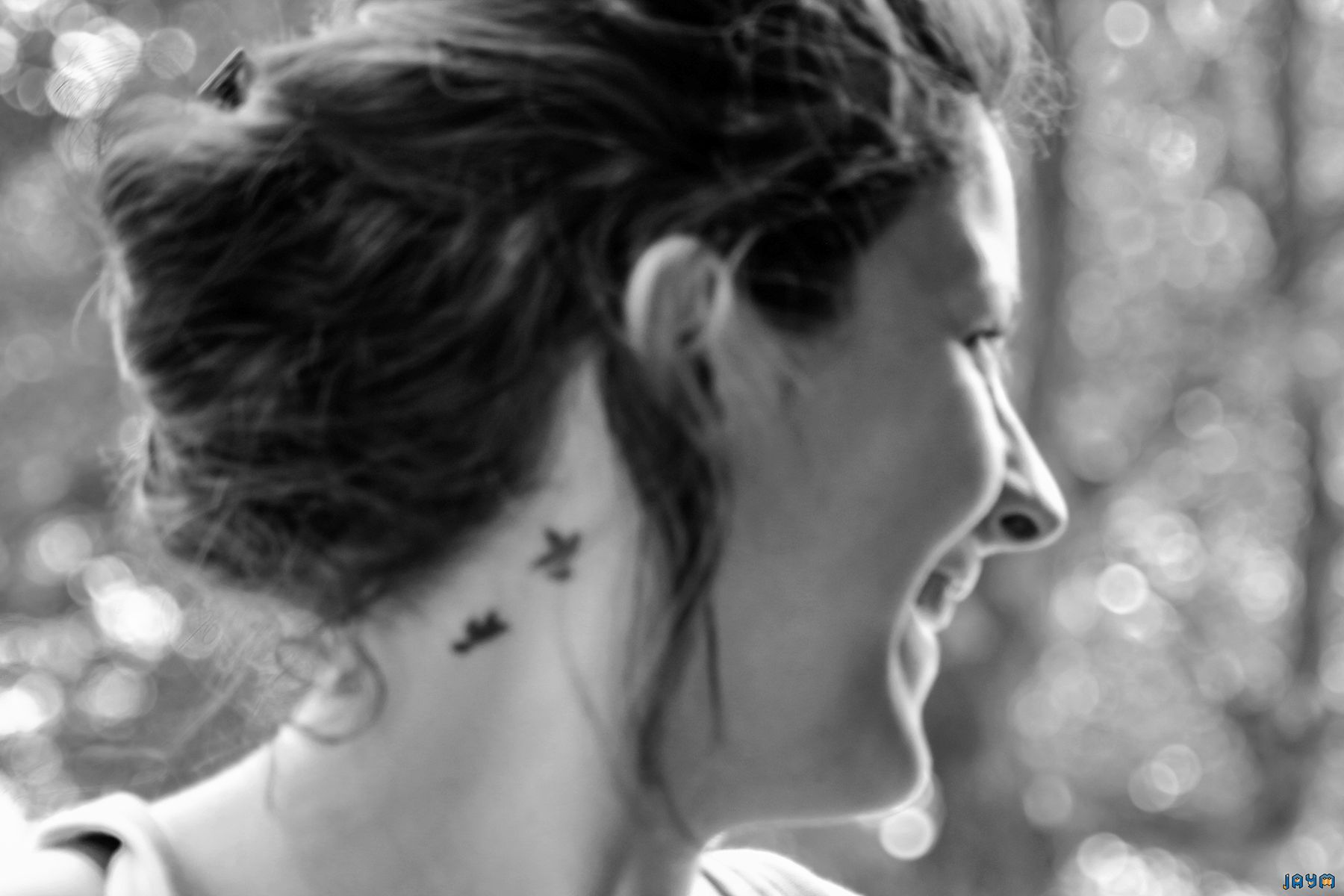 Tatoo dans le cou