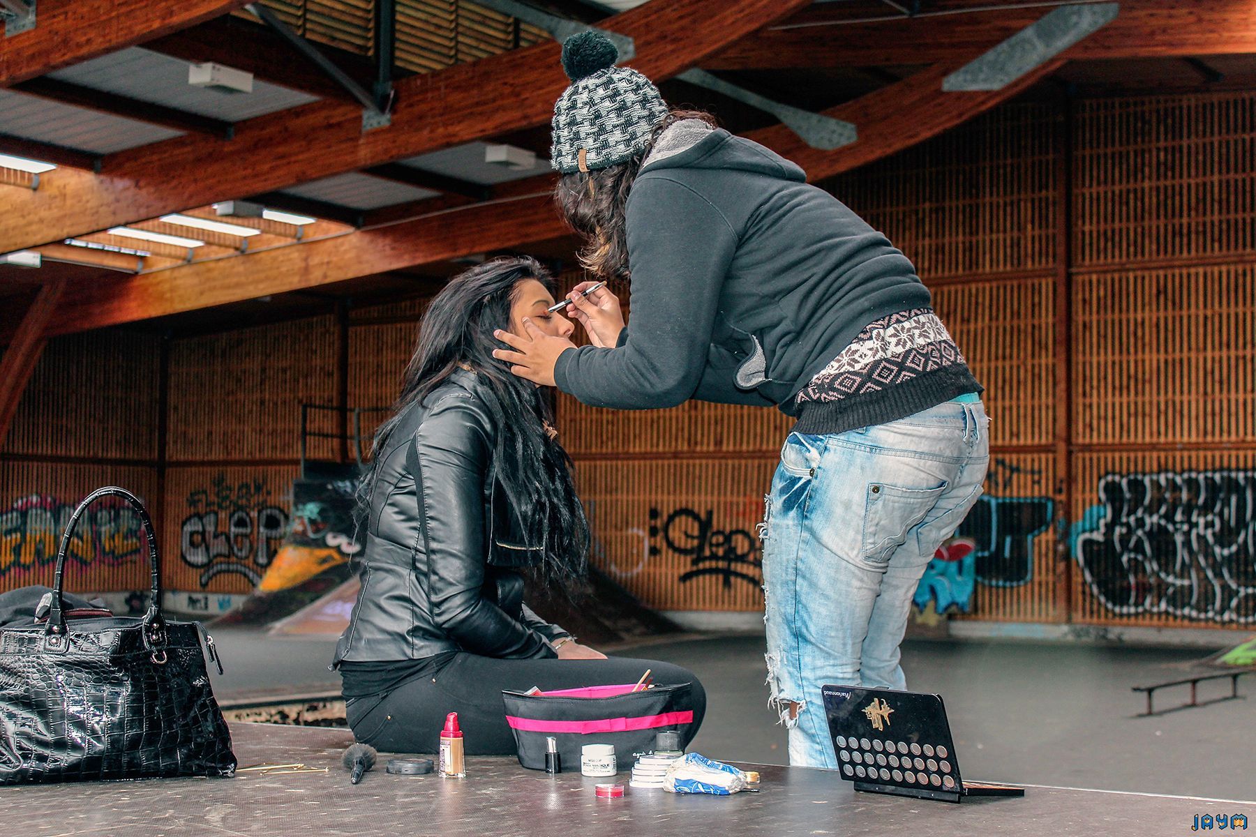 Kelly maquille Anaïs