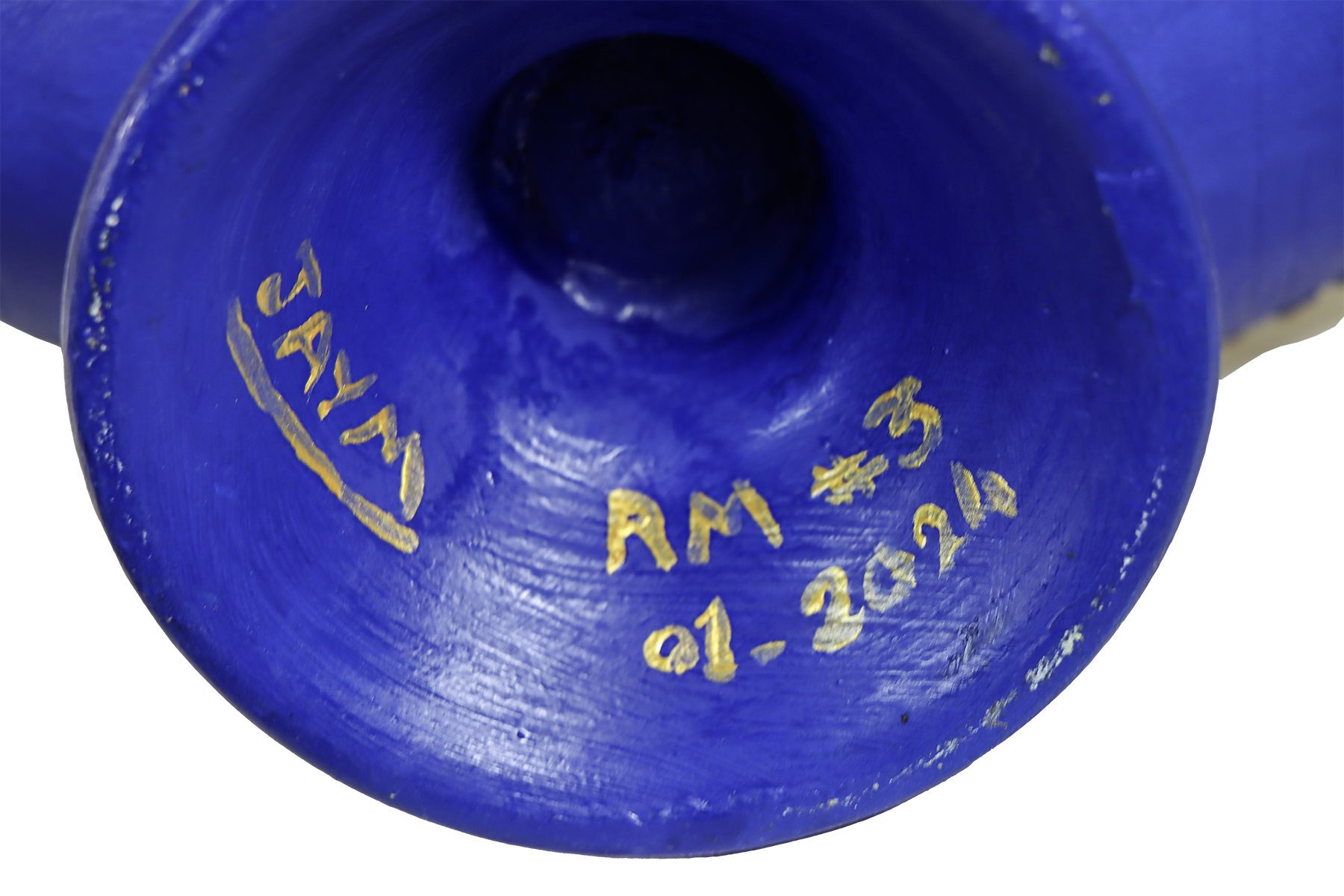 La signature en or d'un artiste atypique et unique
