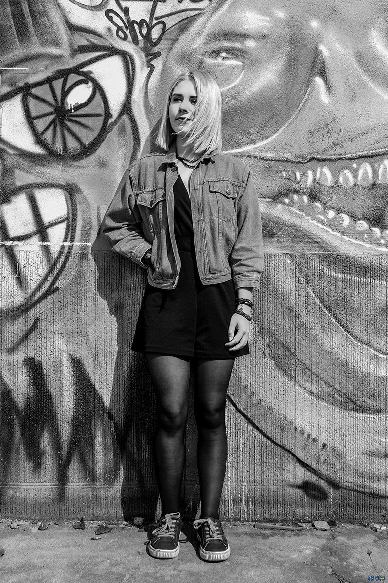 Shooting de Cassandra Belle lesbienne blonde