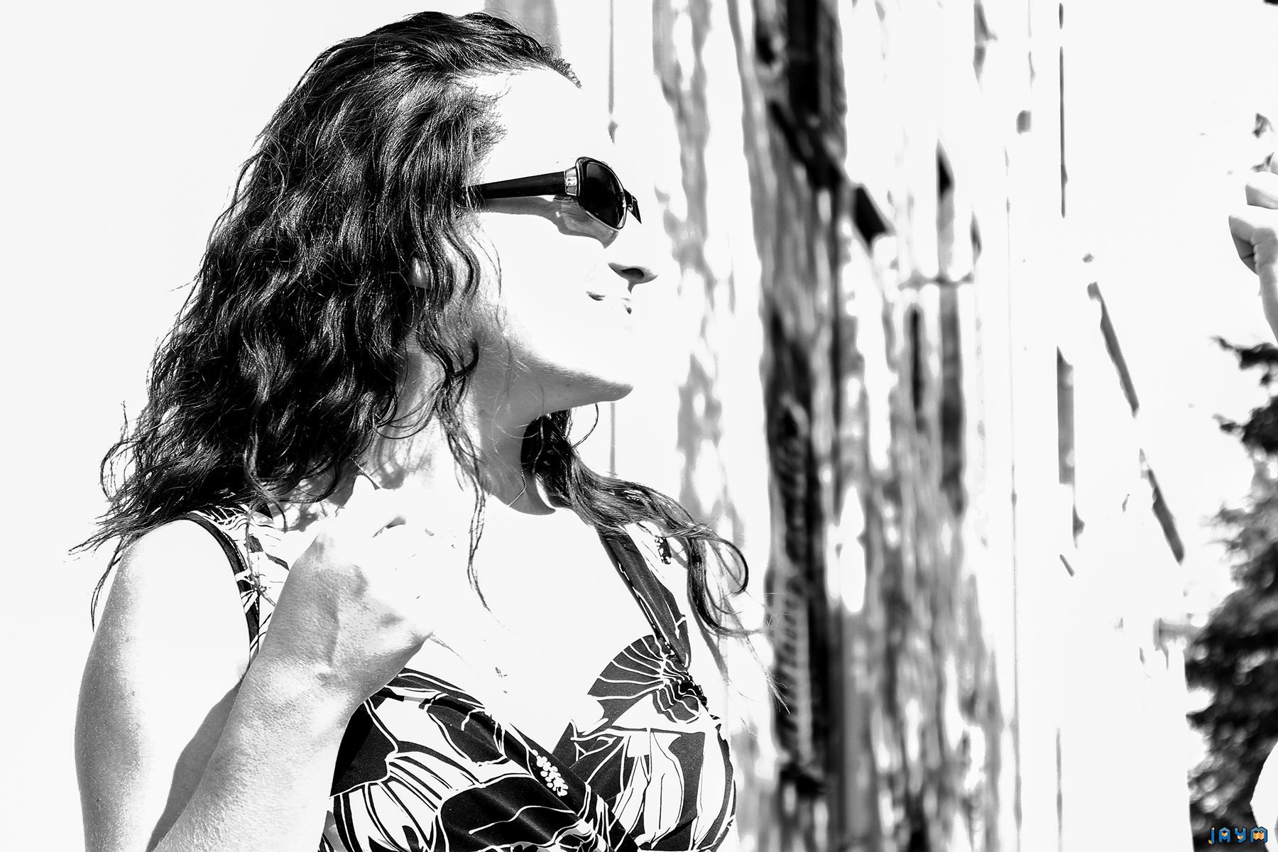 Jolie femme sexy, passante dans la rue