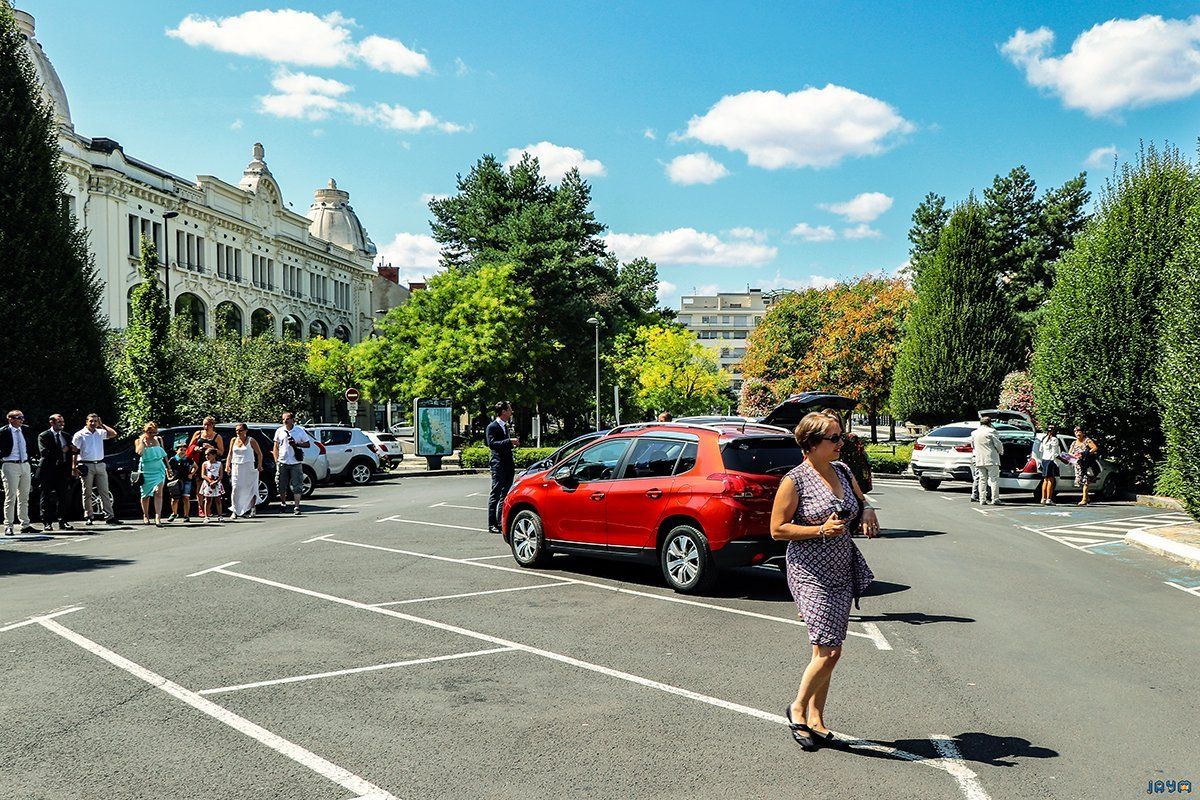 L'arrivée sur le parking de la mairie de Vichy dasn l'Allier
