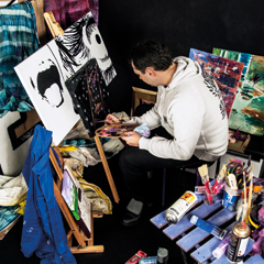 Réalisation de tout thème en peinture, dessin, photo, etc. L'artiste Jaym réalise des peintures tout matériaux et tout thème selon vos envies et son humeur.