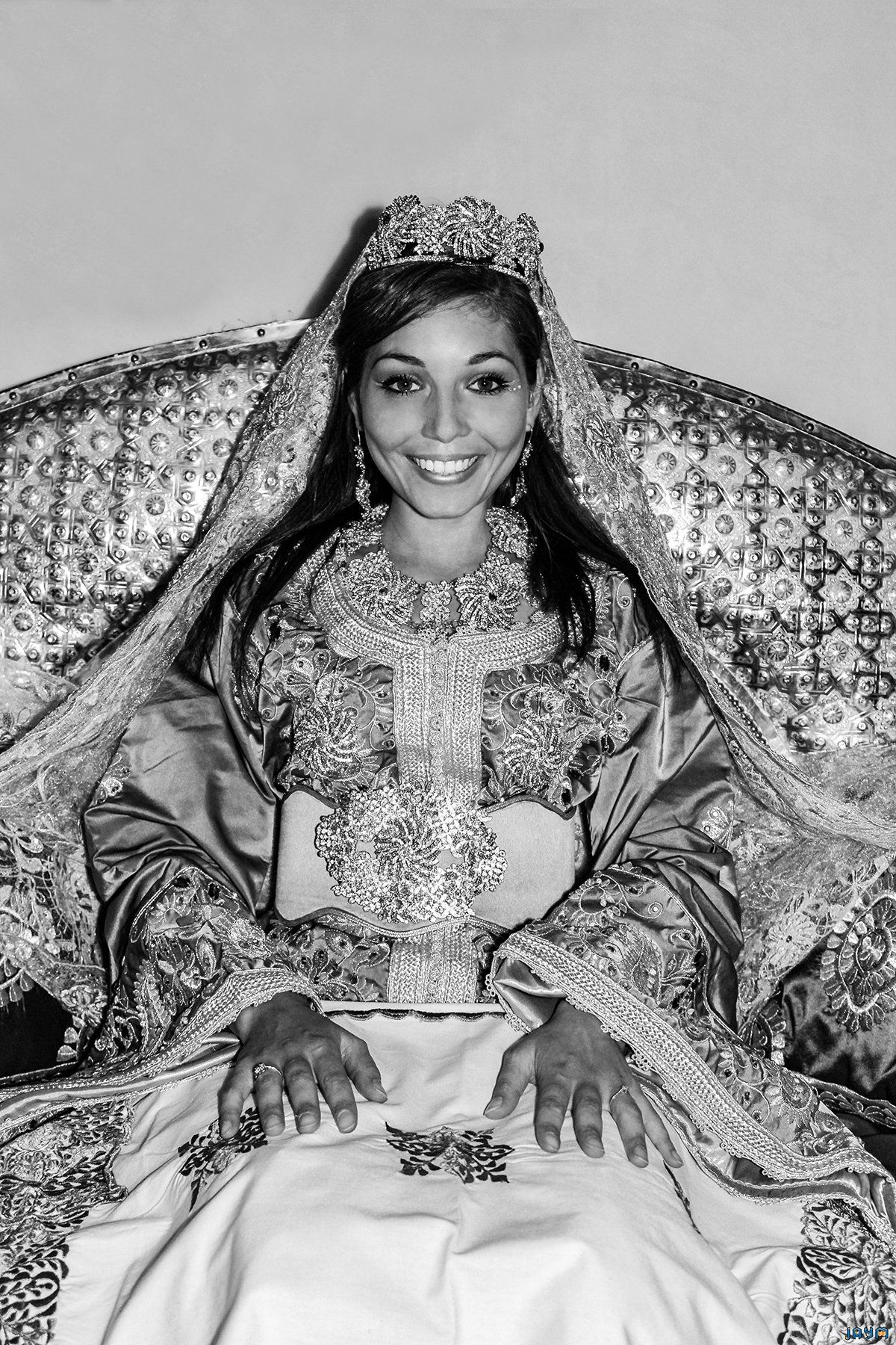 Il n'y a pas plus beau que le sourire d'une femme surtout le jour de son mariage.