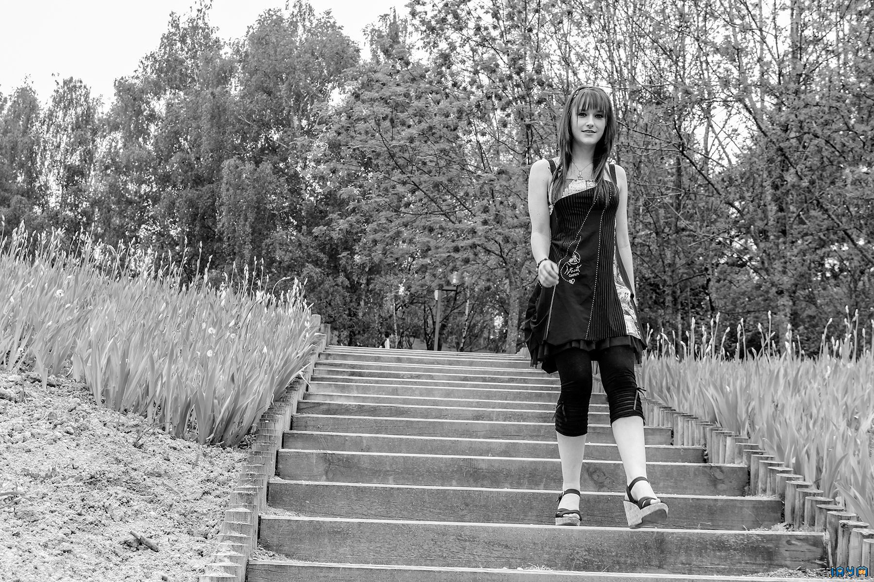 Rencontre avec une jeune femme dans un parc