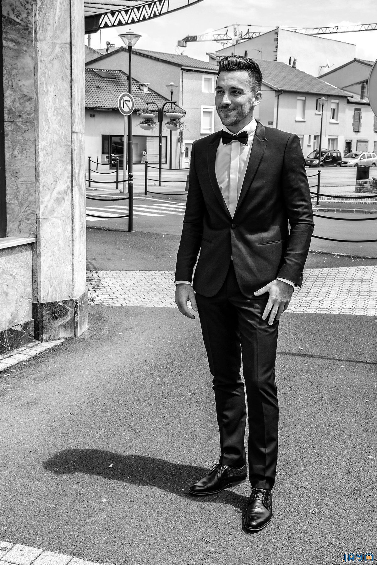 Un homme a aussi le droit de pleurer, surtout en découvrant sa femme le jour du mariage.