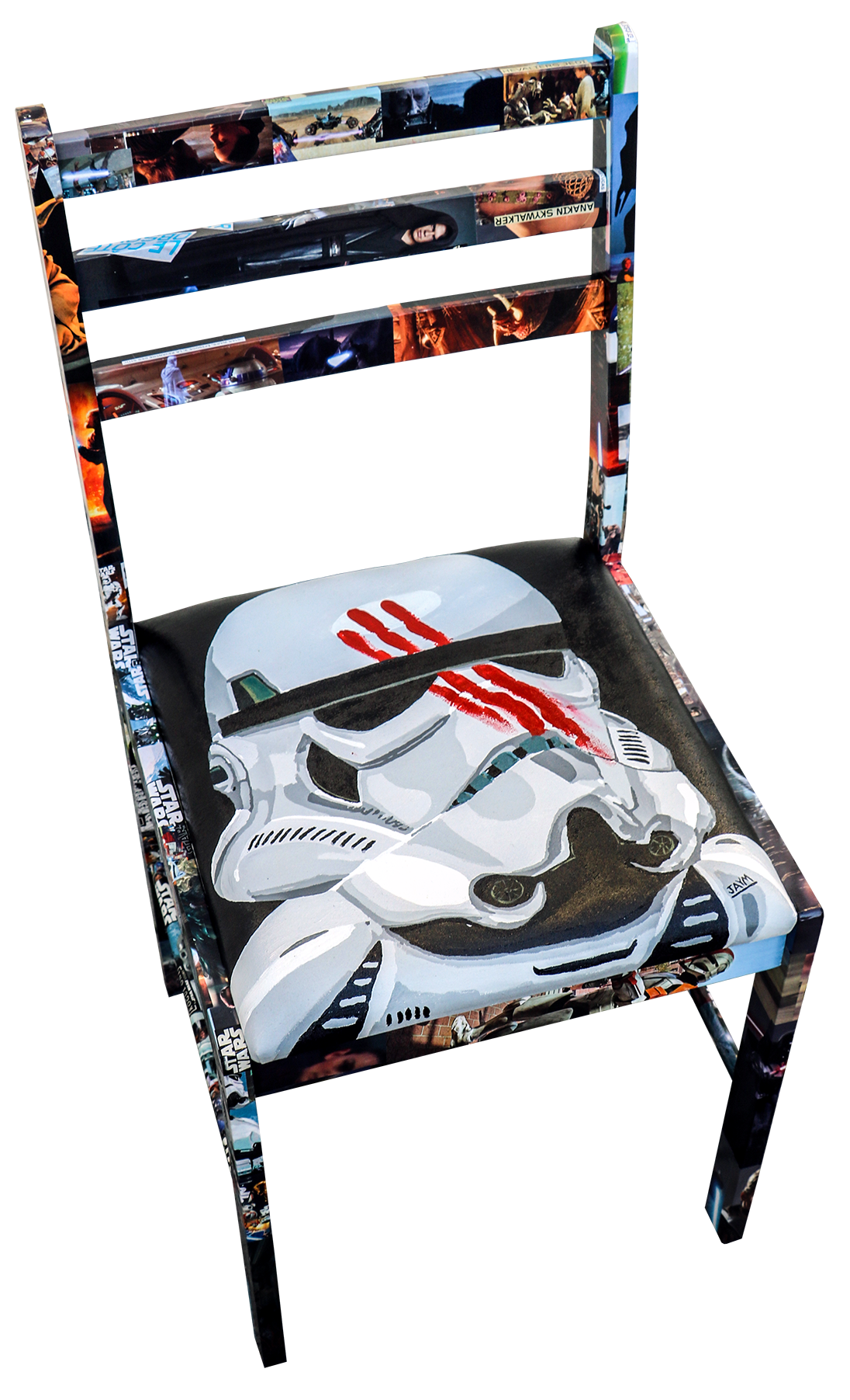 Réalisation de chaises personnalisé, peintes à la main, différent thème, objet d'art, création de l'artiste JAYM, Jonathan SIMON DE SEVERAC. Sur le thème de Star Wars, le personnage est Finn. Objet d'art