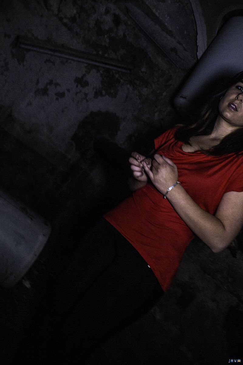 Tournante dans une cave de Clermont-Ferrand