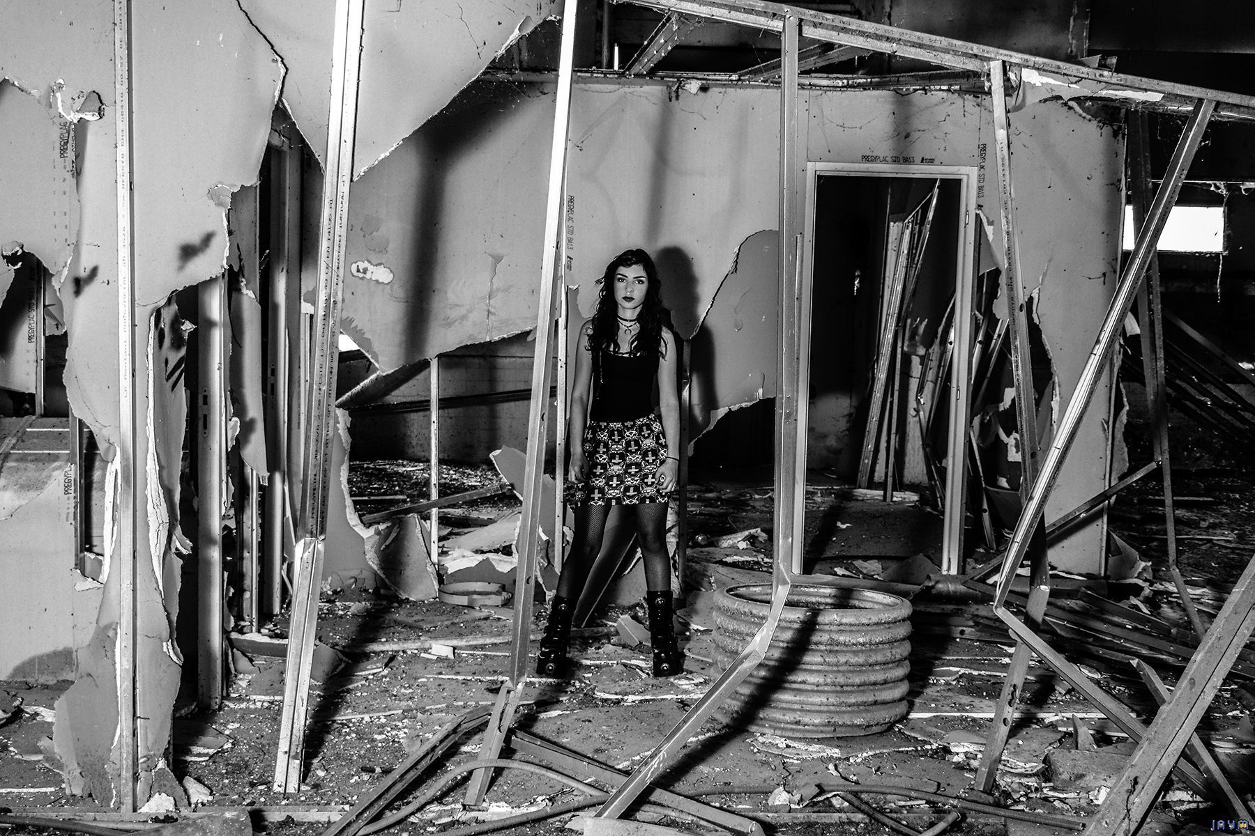 Fille sexy en urbex