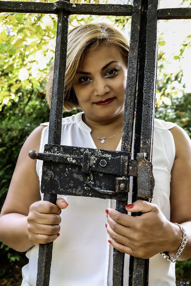 Shooting de Rachida Belle maghrébine milf coiffeuse