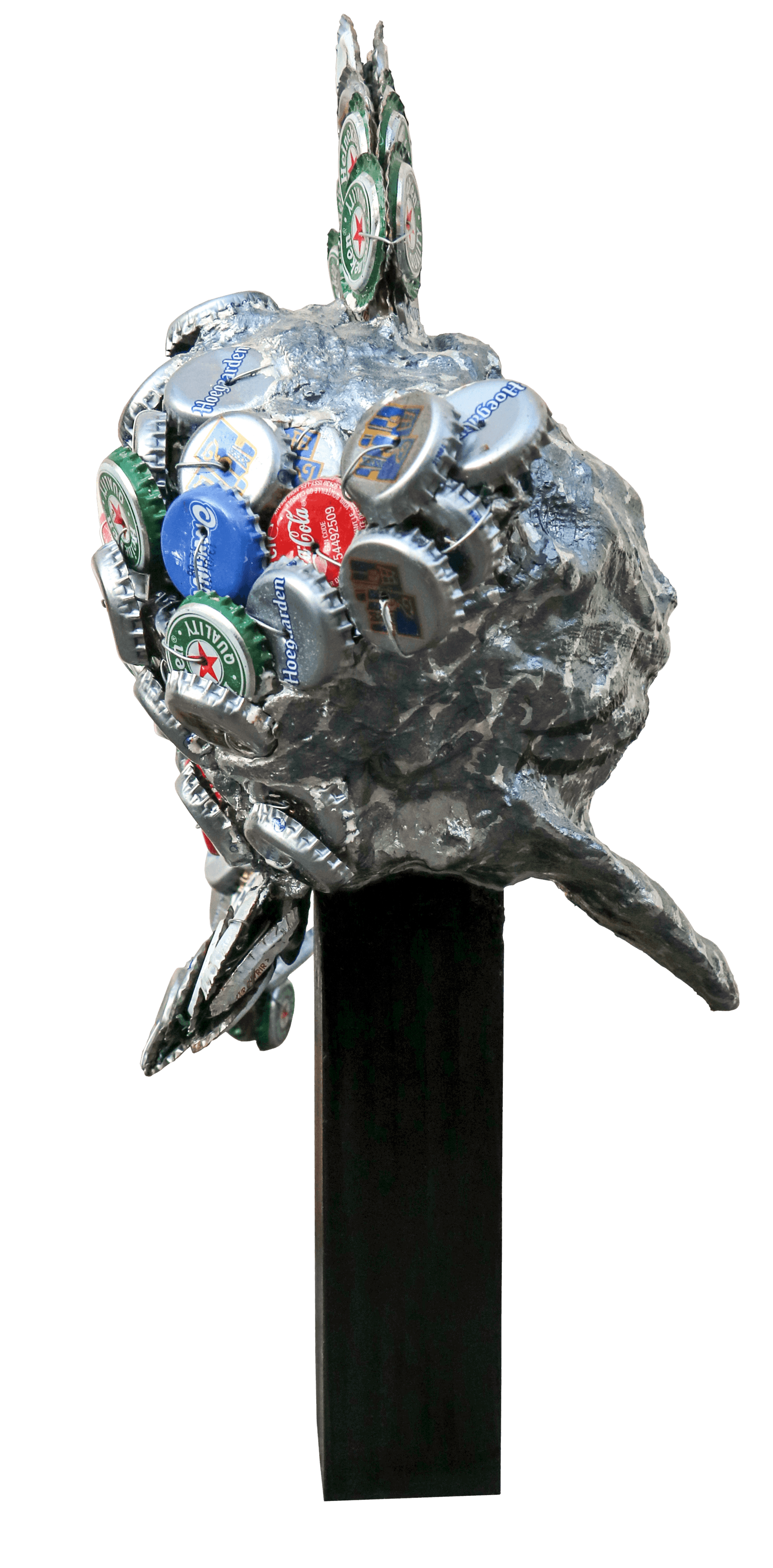 Montée sur son socle en bois, ce poisson sculpté par Jonathan Simon de Séverac, habillera avec élégance votre intérieur.