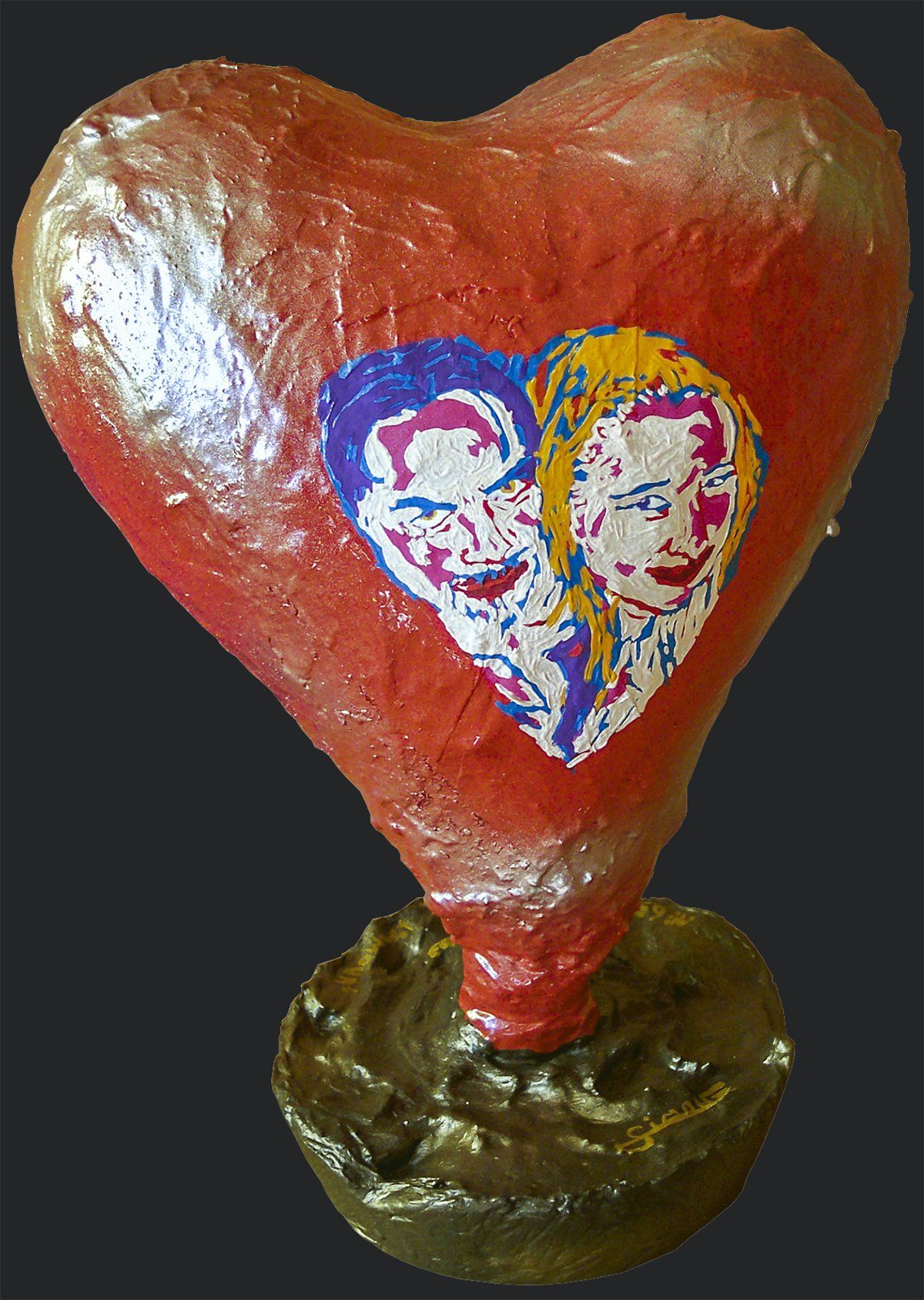 Sculpture de coeur pour urne de mariage