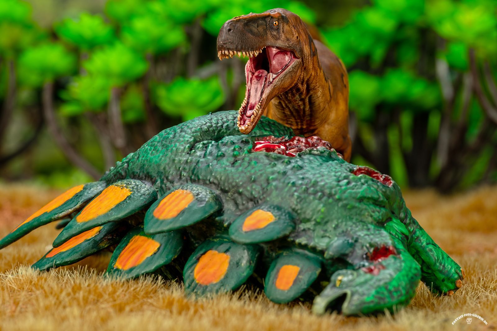 diorama eines Megalosaurus der einen einen Stegosaurus erlegt hat