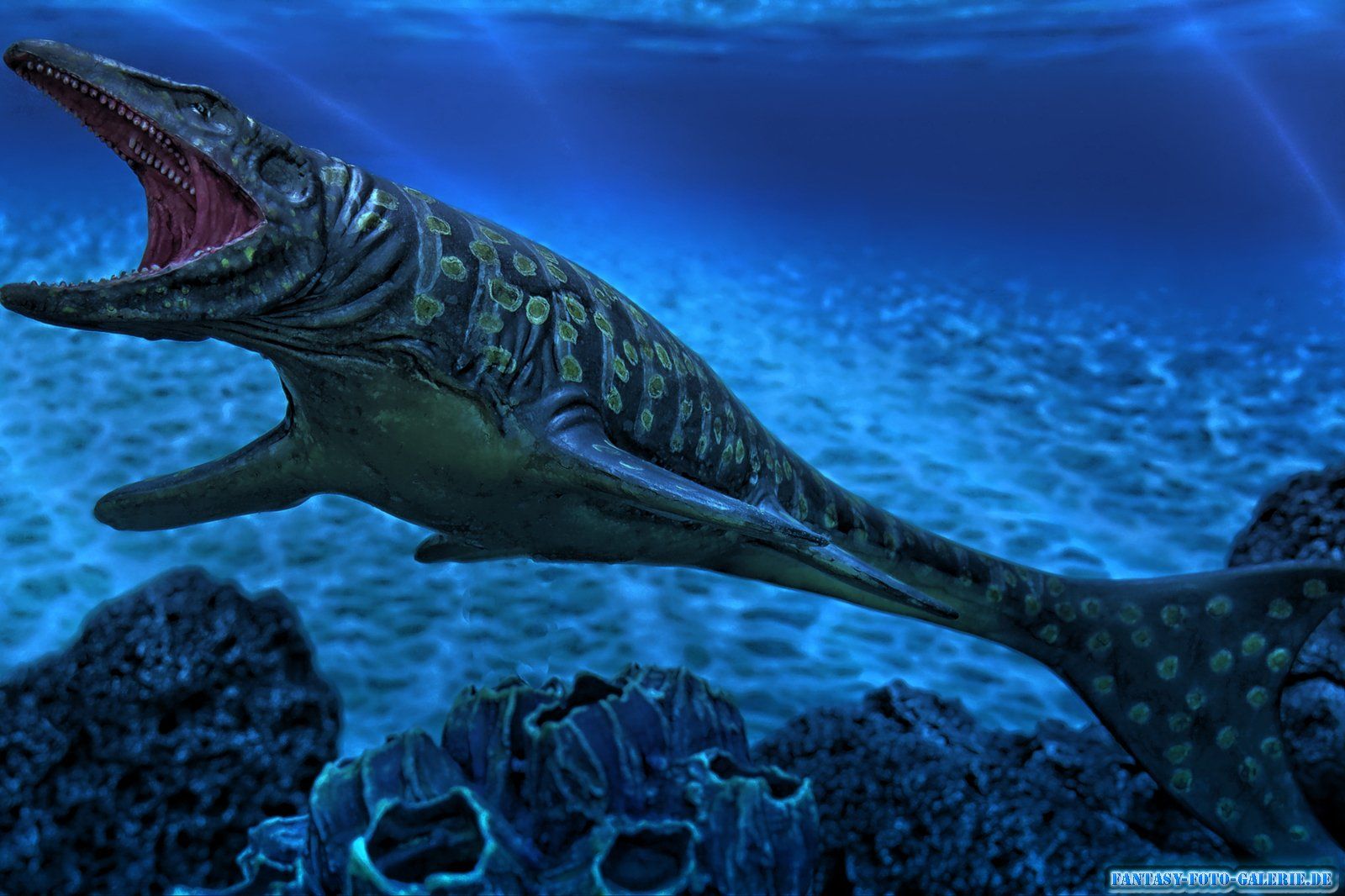 diorama mit einem Mosasaurus