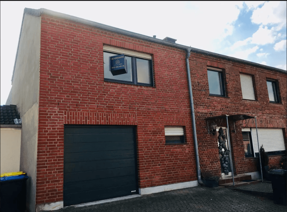 Verkauftes Einfamilienhaus in Hilfarth von LieblingsIMMO.