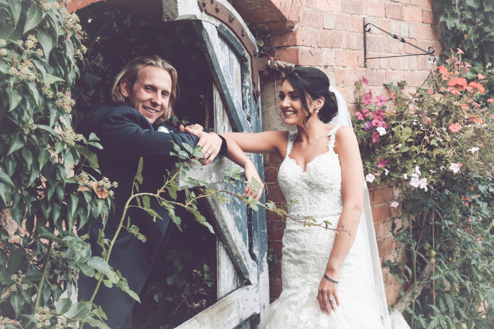 Outdoor wedding ceremony, garden wedding ceremony in Warwickshire. Dog friendly wedding. Horse friendly wedding.