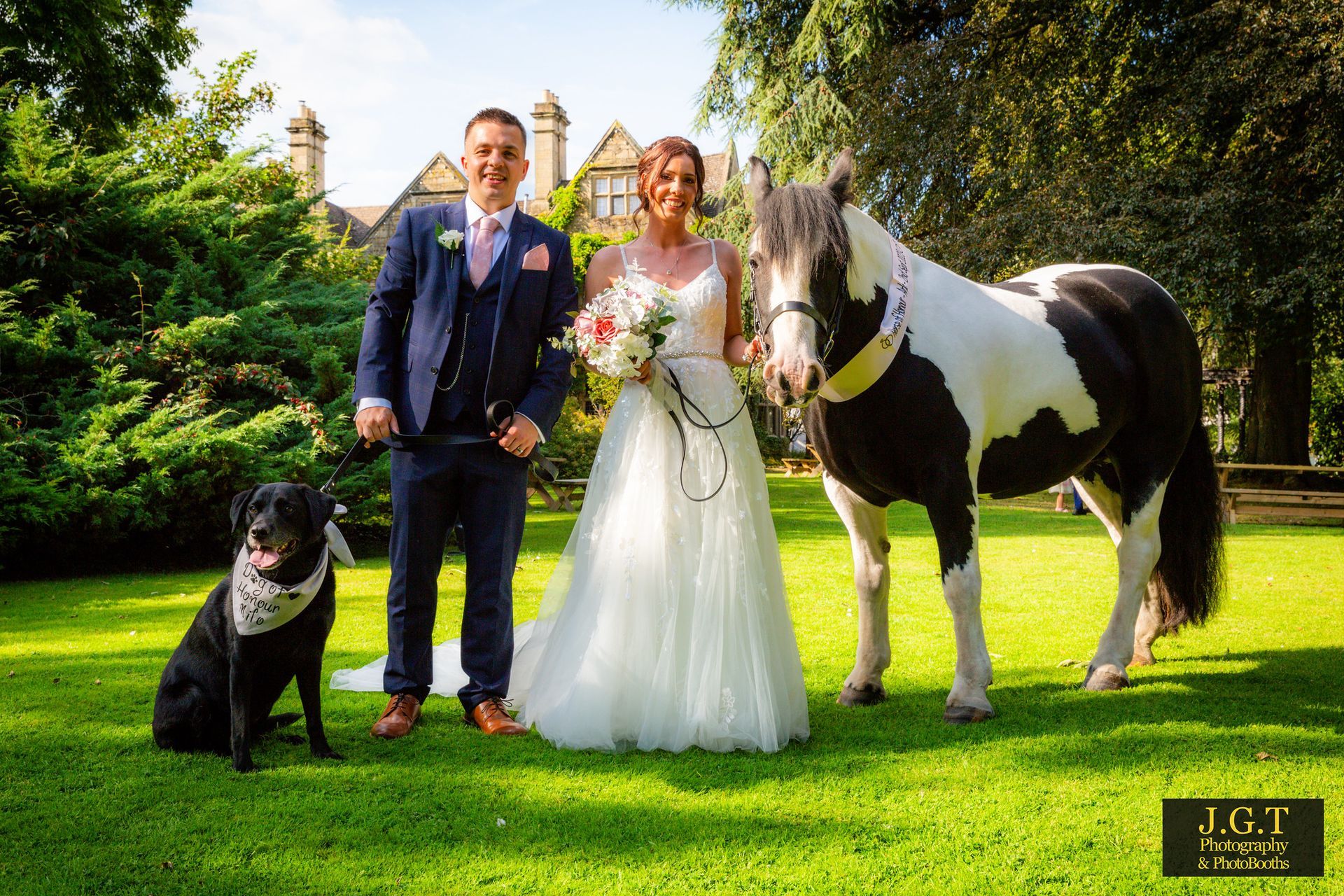 Outdoor wedding ceremony, garden wedding ceremony in Warwickshire. Dog friendly wedding. Horse friendly wedding.