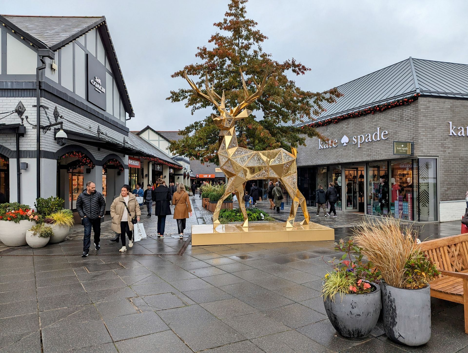 cheshire oaks shopping