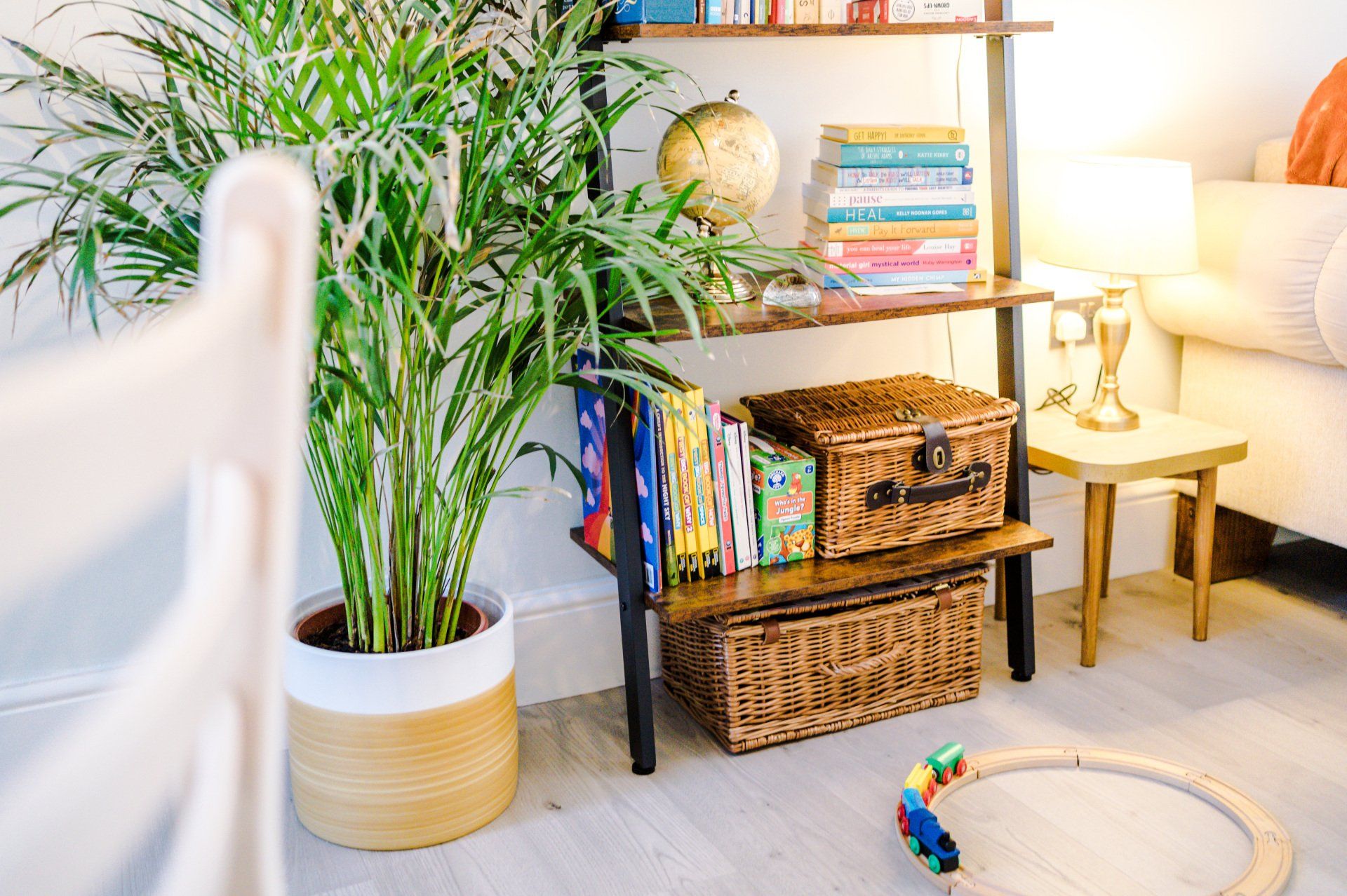 house plan and seating