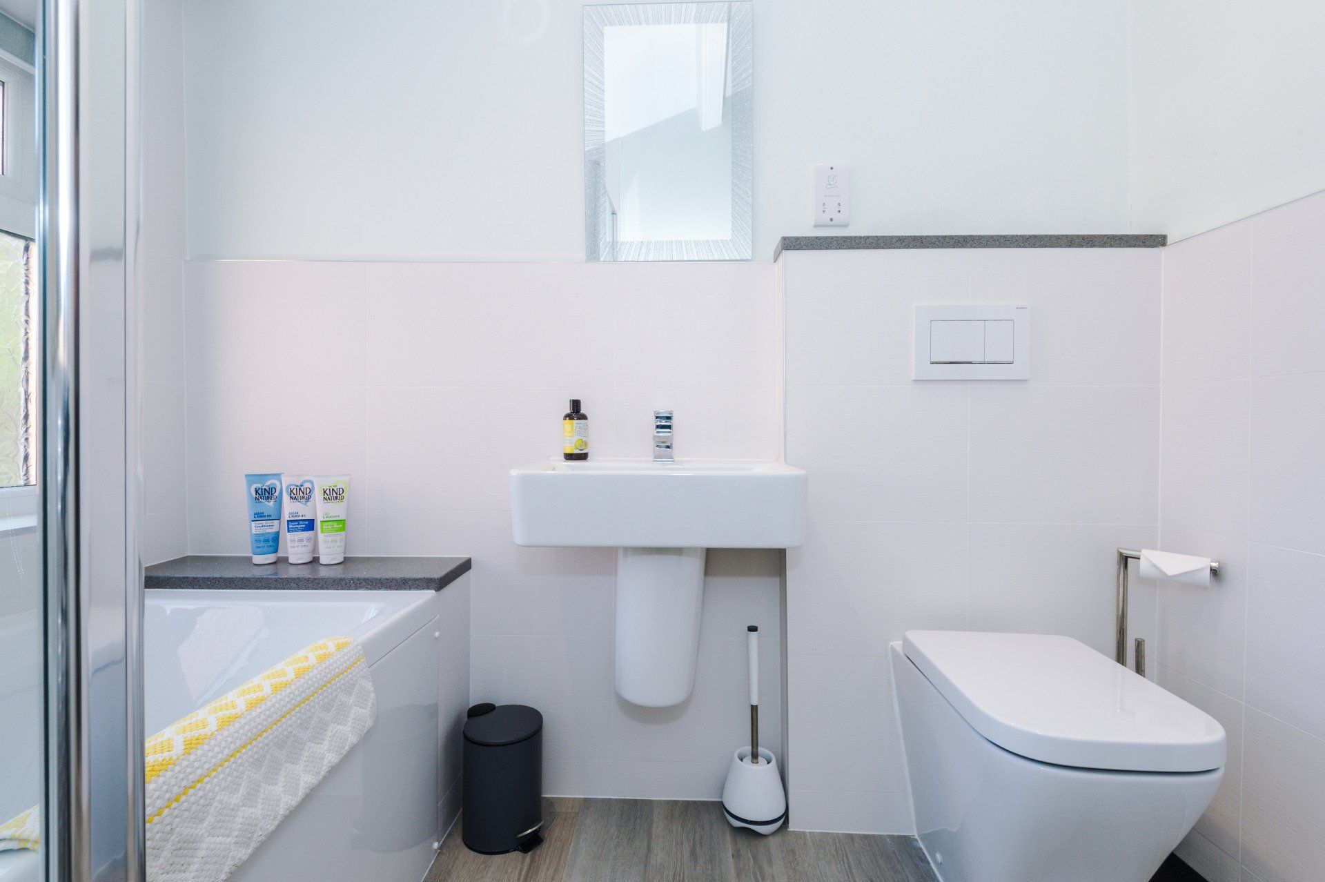 floating sink with shelving