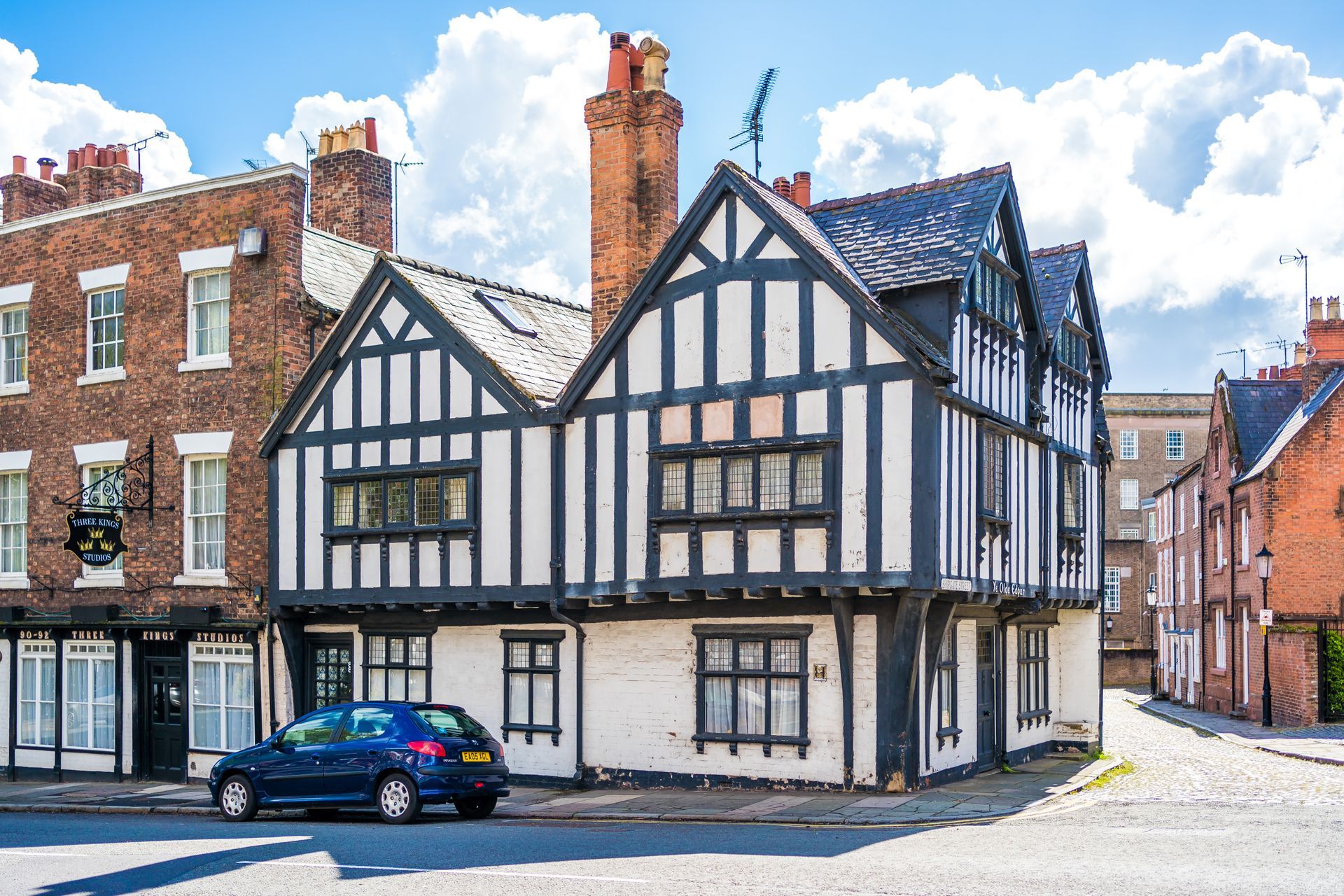 the oldest black and white house in chester
